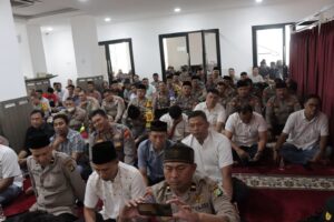 Polres Metro Jakarta Barat Diberi Pembekalan Rohani Oleh Ustad Das’ad