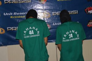 Dua Pria Pelaku Pencuri Kendaraan Bermotor Ditangkap Polsek Cengkareng di Sebuah Indekos