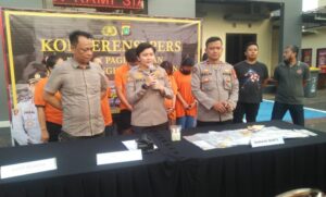 Penjual Emas Palsu berhasil di tangkap Tim Unit Reskrim Polsek Pagedangan Polres Tangerang Selatan