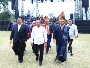 Kehadiran Bupati Samosir dan Rombongan Disambut Hangat Oleh Ketua Umum PHBI