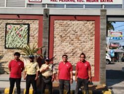 Satresnarkoba Polres Metro Bekasi Kota Pasang Spanduk Anti Narkoba, di Kampung Tangguh Bebas Narkoba Kelurahan Pejuang