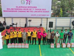Peringatan HKGB Ke 71, Polres Jakbar Bersama Bhayangkari Olahraga Bersama Hingga Bagi Bagi Sembako