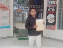 Buntut Diberhentikan Sepihak Oleh Kepala Desa, Sindetlami Imron Mengadu ke Inspektorat dan Ombudsman