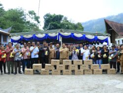 Bupati Samosir Berikan Tambahan Anggaran Pembangunan Untuk 3 Desa di Harian