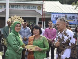 Peringatan Hari Guru Nasional ke 78 di SMAN 13 Medan