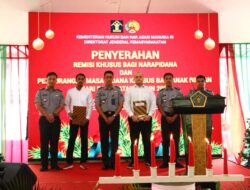 Memeriahkan Perayaan Natal Tahun 2023, Kepala Rutan Cipinang Berikan Remisi Kepada 110 Warga Binaan