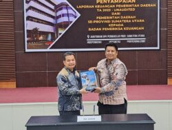 Bupati Samosir Serahkan Laporan Keuangan Pemkab Samosir 2023 ke BPK RI Perwakilan Sumut