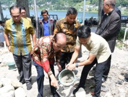 Wakil Bupati Samosir Meletakkan Batu Pertama Pembangunan Rumah Dinas Gereja Pangururan Kota