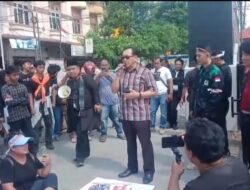 Masyarakat Basmi Narkoba Menggelar Aksi Demo  Jilid Ke Tiga Di Depan Polres Tebing Tinggi, Pengadilan Negeri Kota Tebing Tinggi