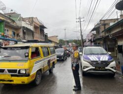 Kasat Lantas Polres Samosir Tinjau Pelaksanaan Pos Padat Pagi Demi Keselamatan Pelajar