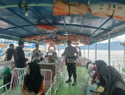 Pelayanan Prima Sat Polair Polres Samosir di Pelabuhan Kapal Kec. Simanindo