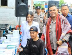 Kapolda Sumut Bagikan 1500 Paket Sembako dan 100 Unit Kacamata Baca di Samosir