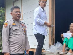 Polres Samosir dan BKO Polda Sumut Kawal Pencoblosan untuk Warga yang Tidak Hadir di TPS karena Sakit