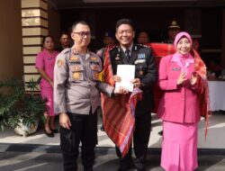 Upacara Wisuda Purna Bhakti Kabag Ren Polres Samosir Berlangsung Hikmat