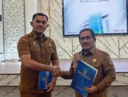 Sertijab Kadisdiksu Abdul Haris Lubis Kepada Alexander Sinulingga