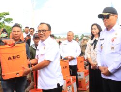 Sinergitas Terjalin Baik, Wabup Samosir Terima Bantuan Pertanian dari Provinsi Sumut