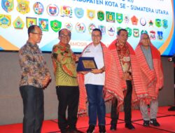 Wakil Bupati Samosir Buka Sosialisasi dan Bimtek Implementasi SIPD-RI