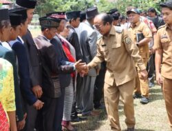 Kukuhkan 93 Orang BPD se-Kecamatan Palipi, Ariston: Bekerjalah Dengan Iklas dan Sungguh-sungguh