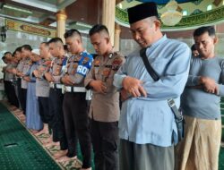 Polres Samosir Gelar Shalat Gaib untuk Almarhum Driver Ojek Online Affan Kurniawan