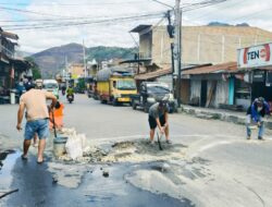 Karang Taruna Desa Pardomuan I Peduli Keselamatan Pengendara