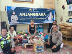 Sat Lantas Polres Samosir Ulurkan Tangan Untuk Korban Kecelakaan