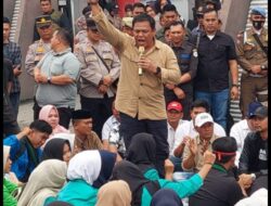 Berikan Pencerahan kepada Mahasiswa, Anggota Dewan dan Kapolres Aceh Tenggara Temui Pendemo