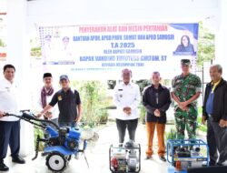 Serahkan Bantuan Alsintan, Bupati Samosir Minta Pemanfaatan Optimal